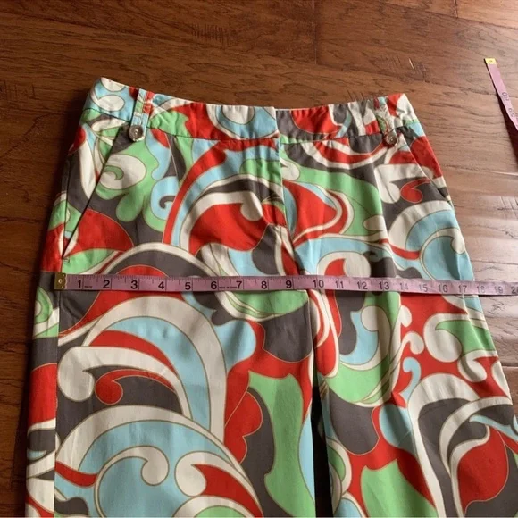 Madison Retro Print Capris - Picture 5 of 12